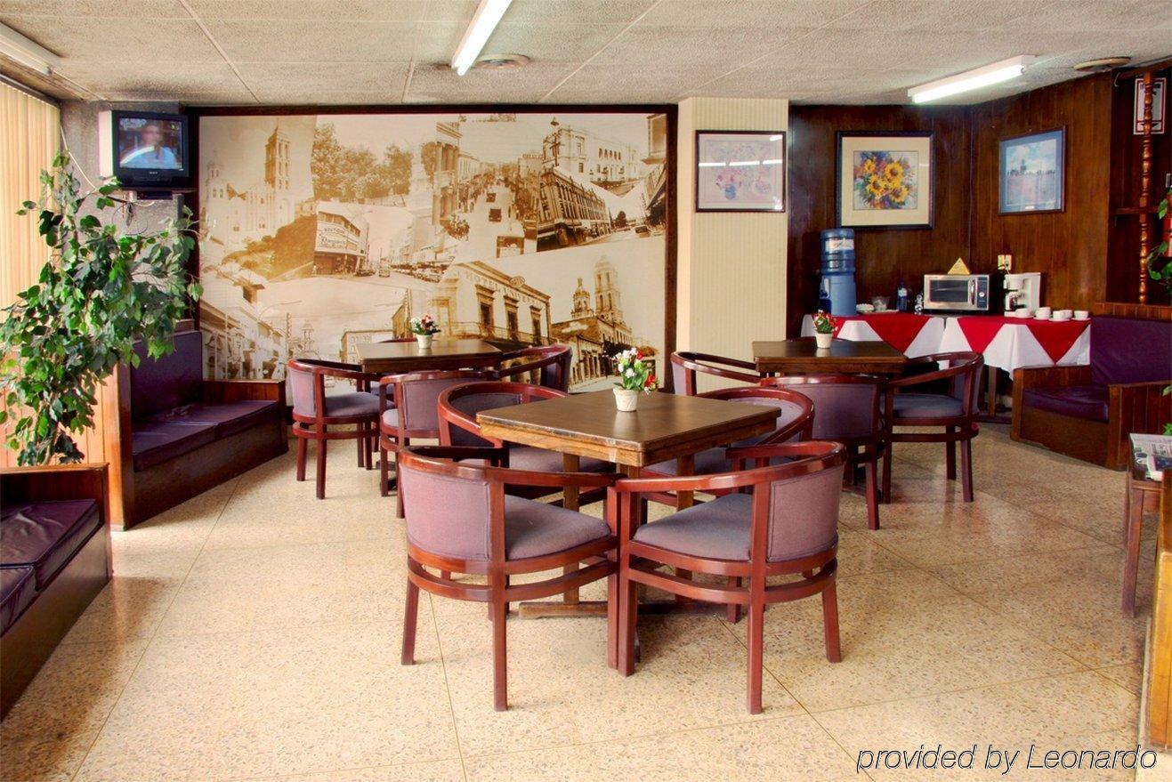 Hotel Premier Saltillo Coahuila Restaurant foto